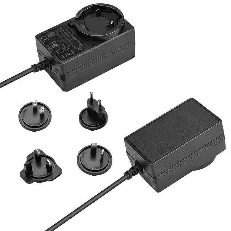 Adaptador de energia intercambiável 12V 2A