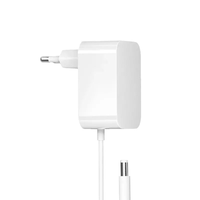 Adaptador de alimentação de tomada UE de montagem em parede 24W 12V 2A