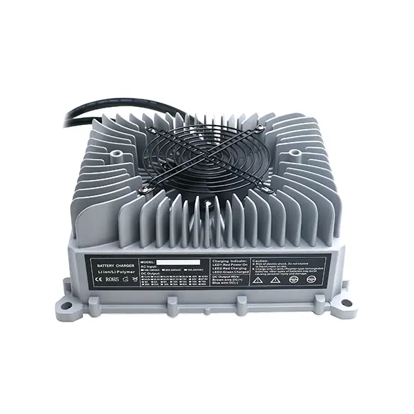 Carregador de bateria portátil OBC 2000w Tuv para carros de golfe